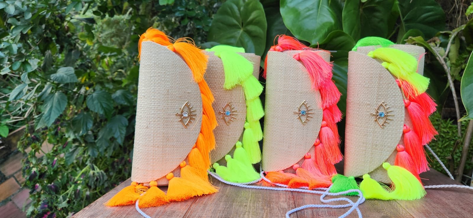 Clutch Olho Grego Neon - Imagem 2